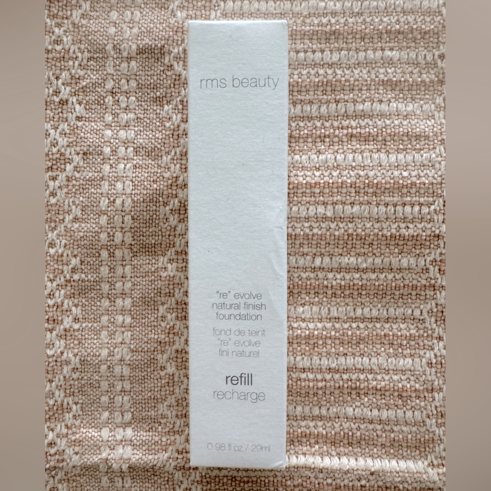 RMS Beauty Reevolve Natural Finish Foundation
